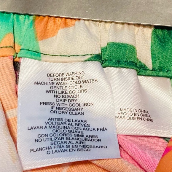 NWT Nine West size XS Colorful Floral Cullote Pants 🏝️ - Picture 8 of 8